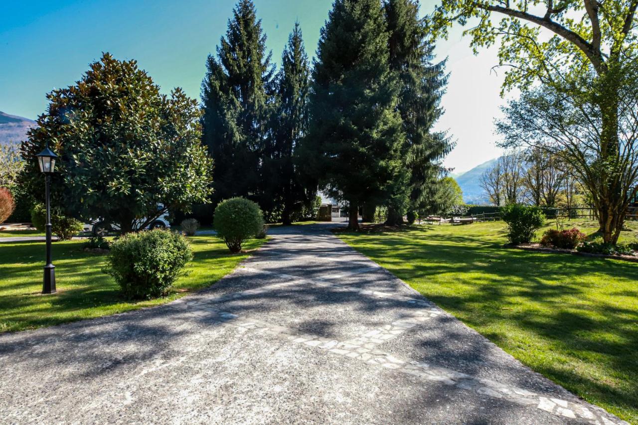 Domaine De Monda Argelès-Gazost Exterior foto