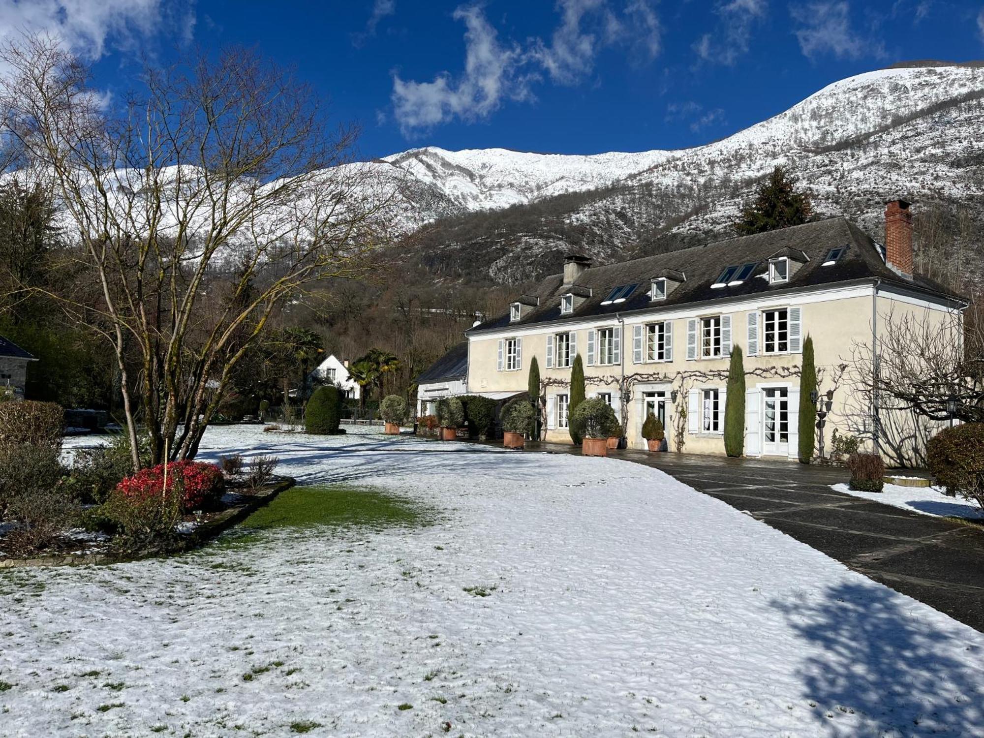 Domaine De Monda Argelès-Gazost Exterior foto