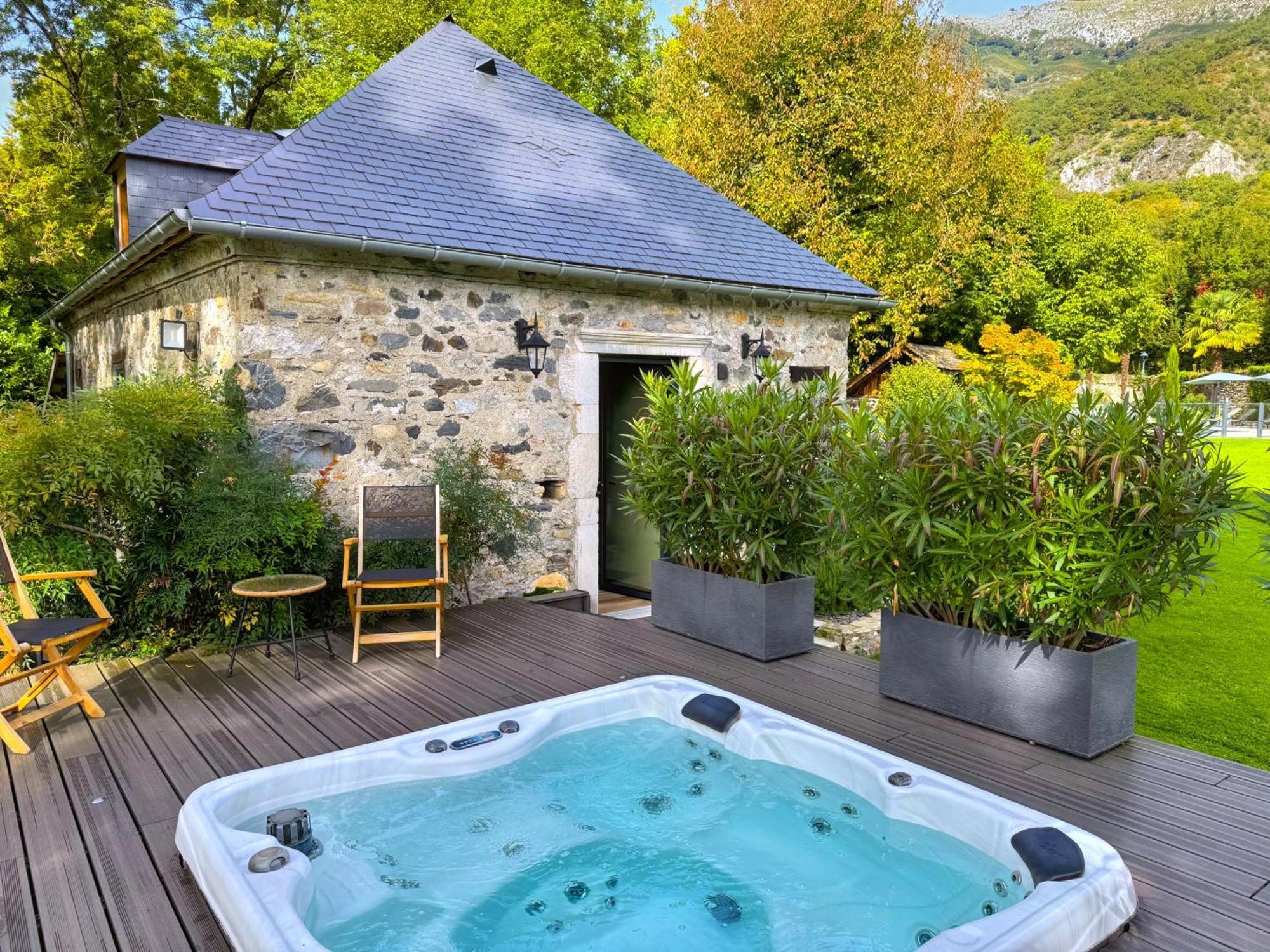 Domaine De Monda Argelès-Gazost Exterior foto